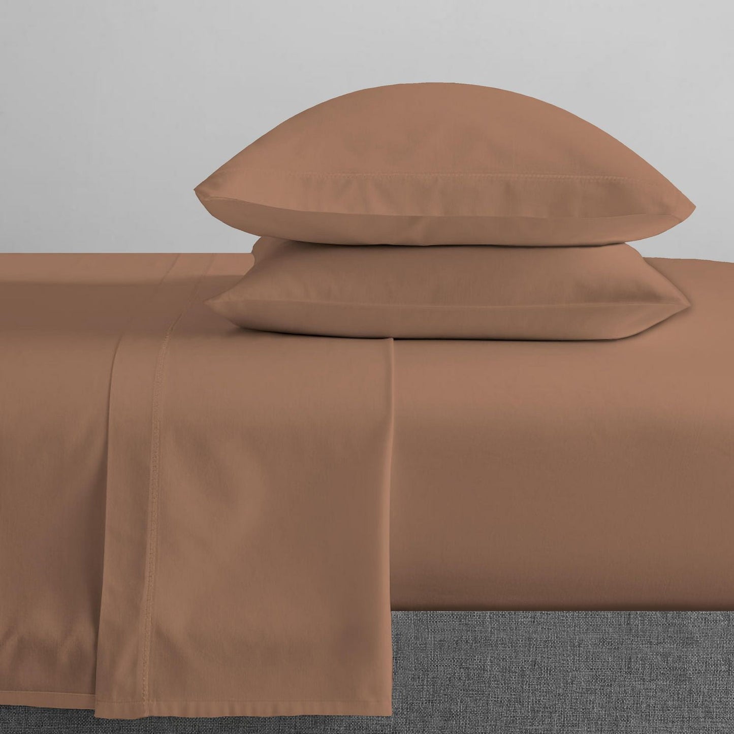 Parure de draps en coton égyptien 500 fils Johnson Home Camel (Deux places)