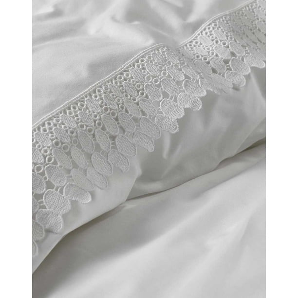 Essenza Duvet Cover & Pillow Sham Set – Soft, Stylish & Comfortable Bedding Set